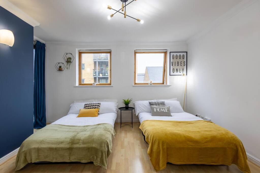 Morden London Apartment, By The Sea With Free Parking Exterior photo